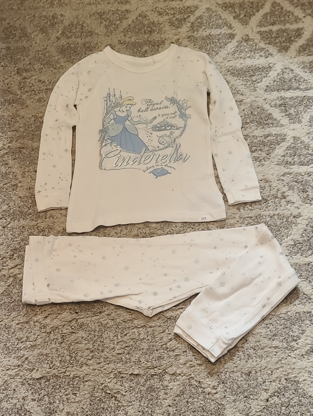 4 for $28 - baby GAP Disney Girls 6 Cinderella Pajama Set - 1 pair
